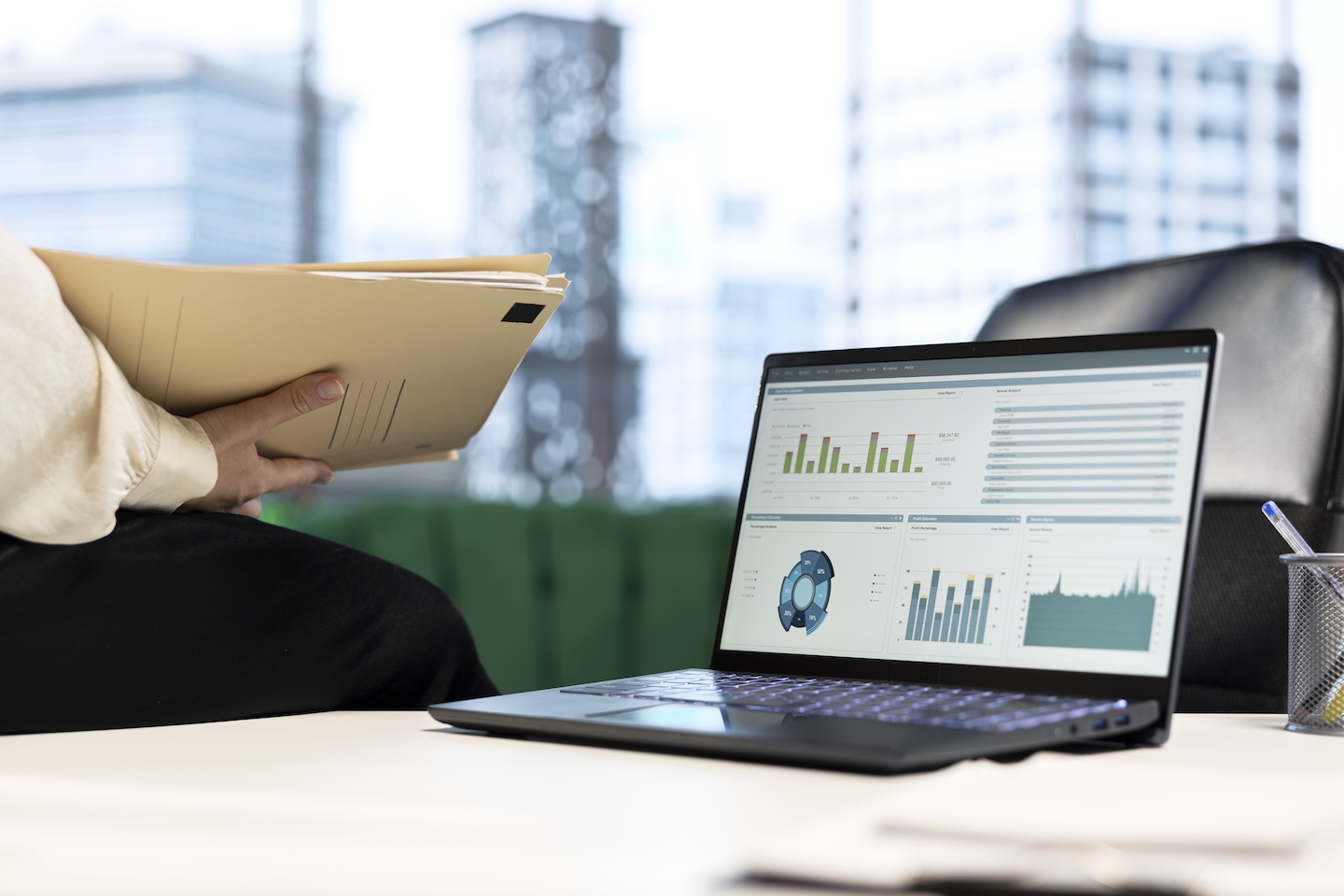 Cash Flow Isn’t Profit: Why Founders Confuse the Two (and How to Fix It)